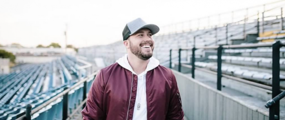 Mitchell Tenpenny to Perform at Wiley’s this Summer!